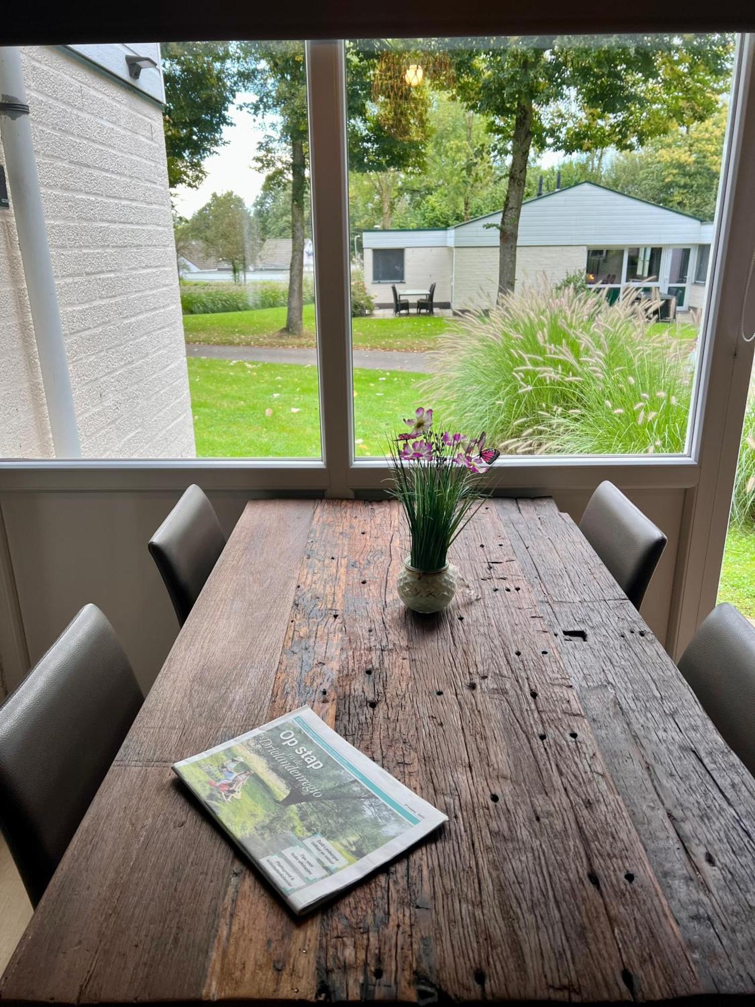 Gehele Bungalow Zuid-Limburg Op Een Park Simpelveld Eksteriør billede